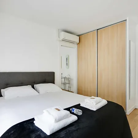 Elegance And Comfort With Ac - Arc De Triomphe *