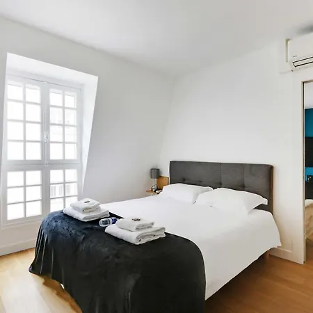 Elegance And Comfort With Ac - Arc De Triomphe Daire Paris