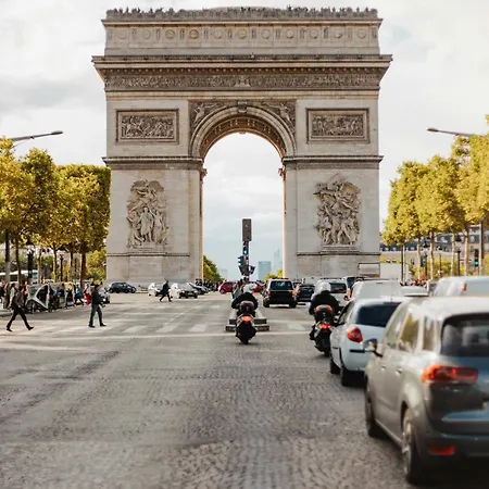 Elegance And Comfort With Ac - Arc De Triomphe *