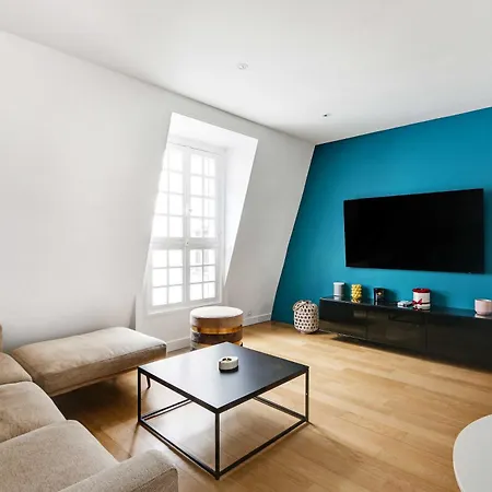 Elegance And Comfort With Ac - Arc De Triomphe Daire